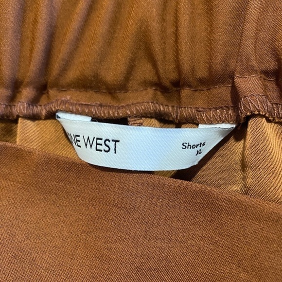 Nine West brown Mid-Rise Pull-On Soft Shorts size‎ XL - Picture 7 of 8